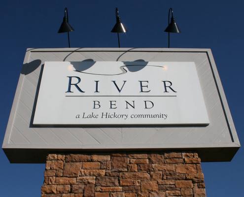 pylon signage at river bend hickory nc