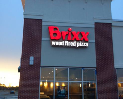 building sign at brixx pizza